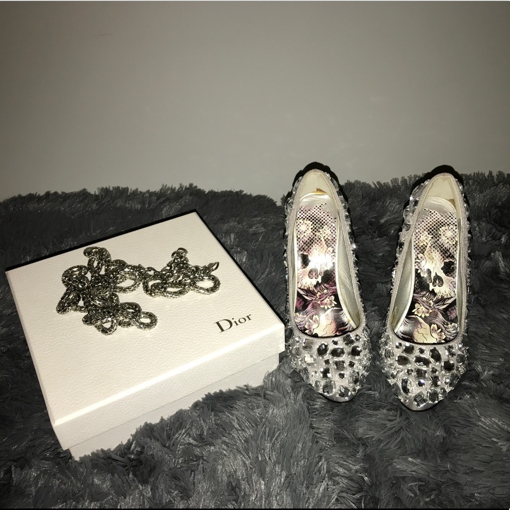 ED HARDY Rhinestone shoe