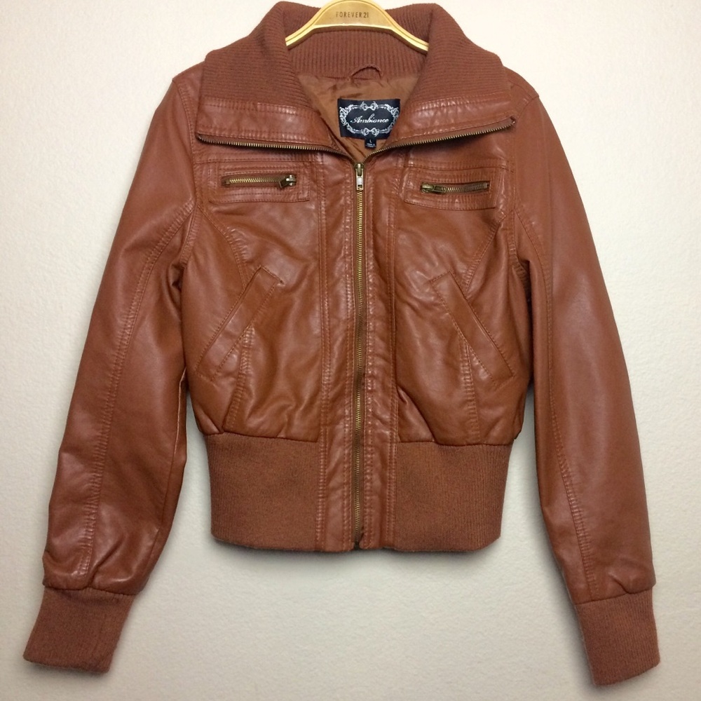 Brown leather jacket 👌