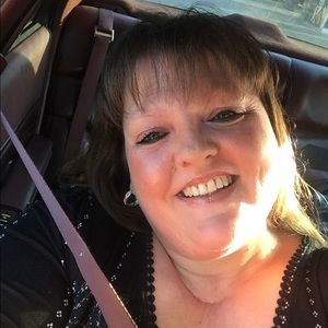 Meet your Posher, Janelle