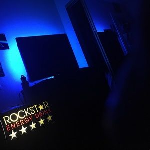 Meet your Posher, Dee