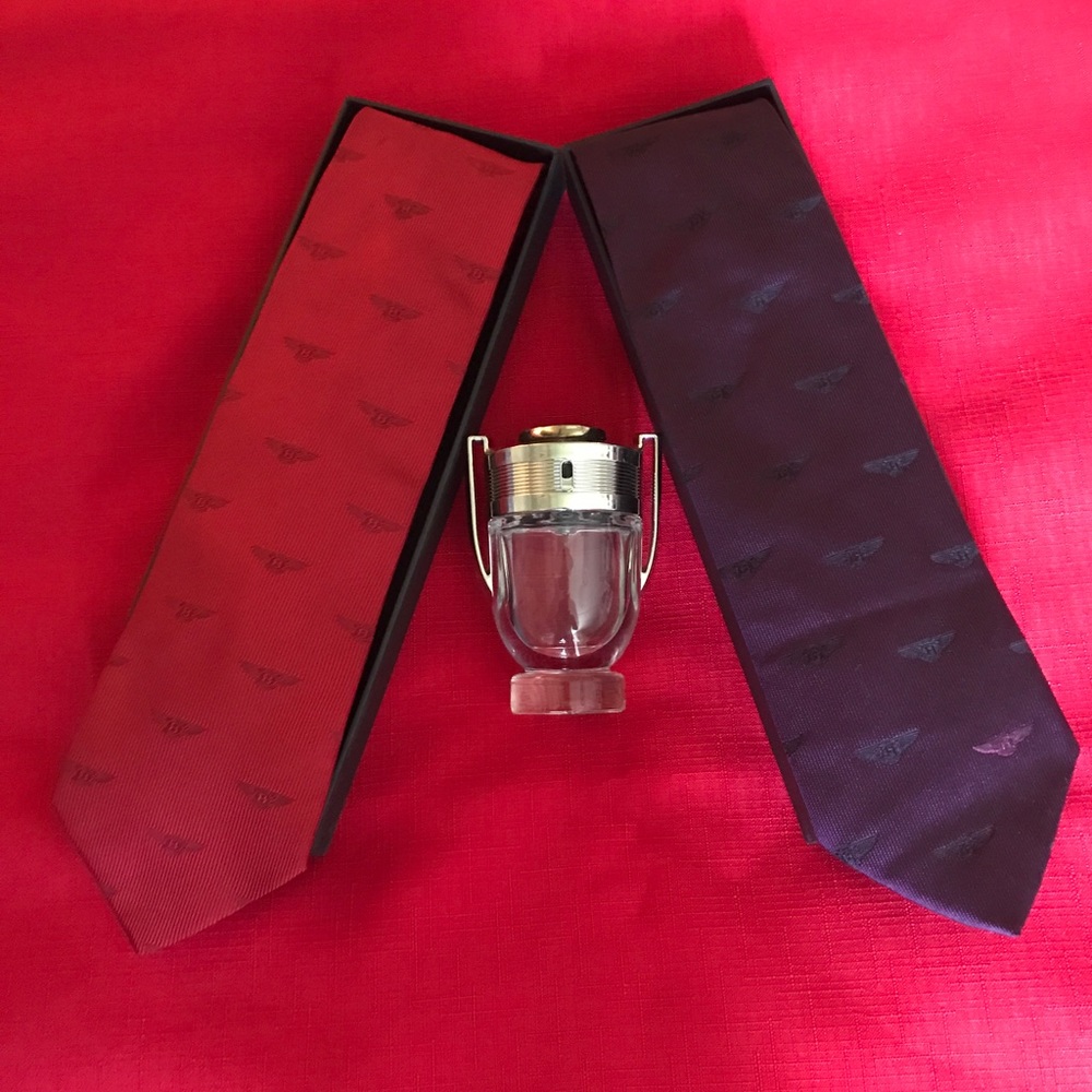 Beautiful Bentley Tie set for your collection 👔