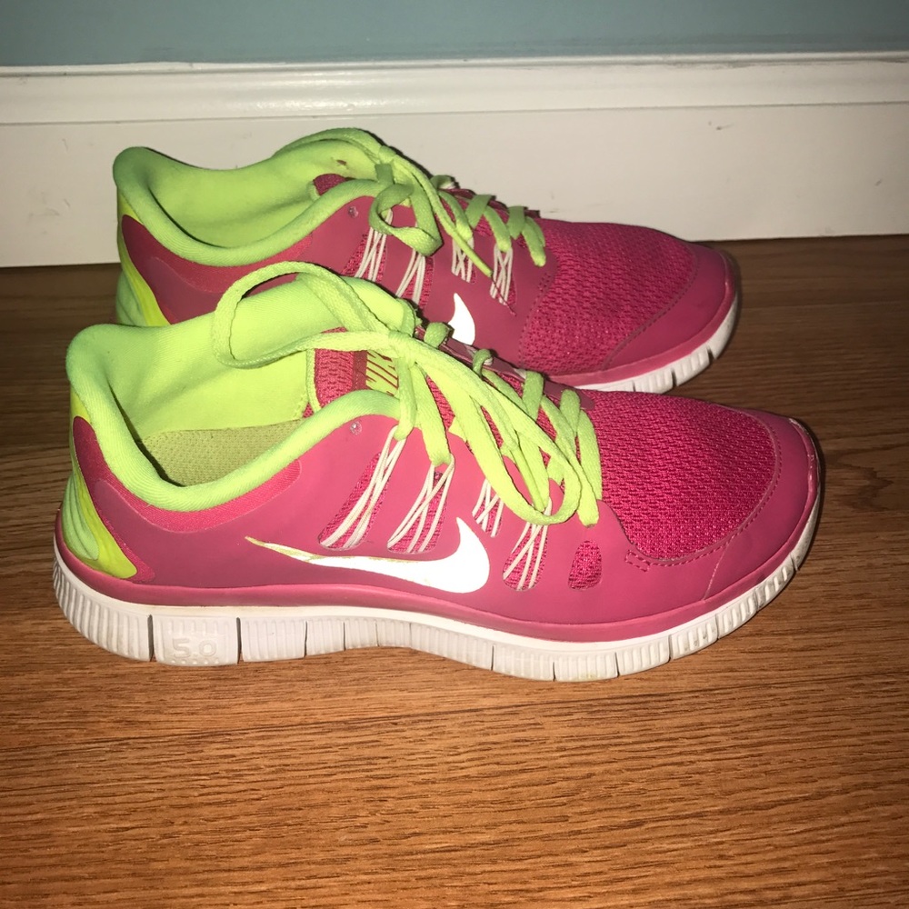 Nike free runs 5.0
