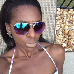 Meet your Posher, Glennethia