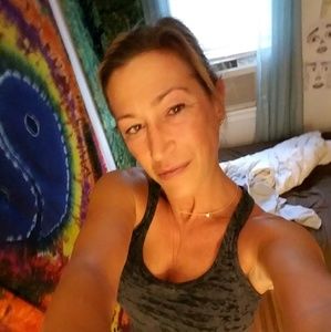 Meet your Posher, Diane