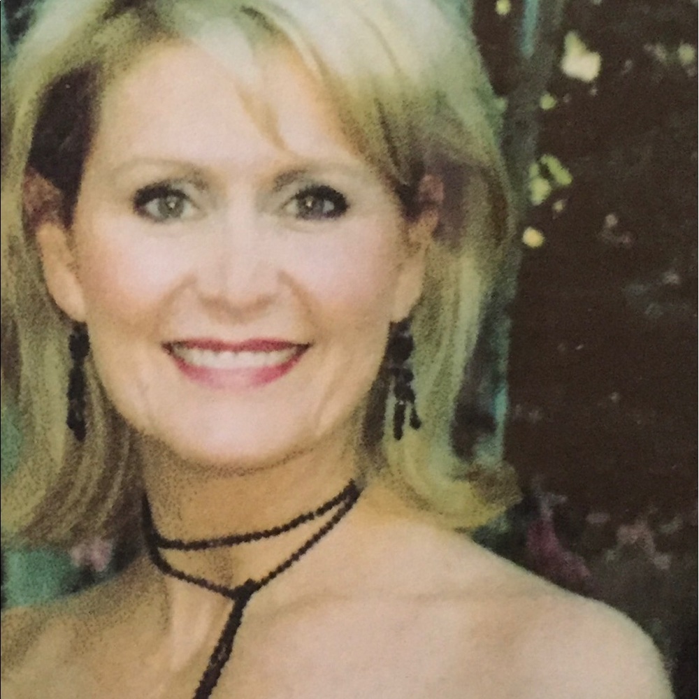 Meet your Posher, Linda