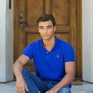 Meet your Posher, Cameron