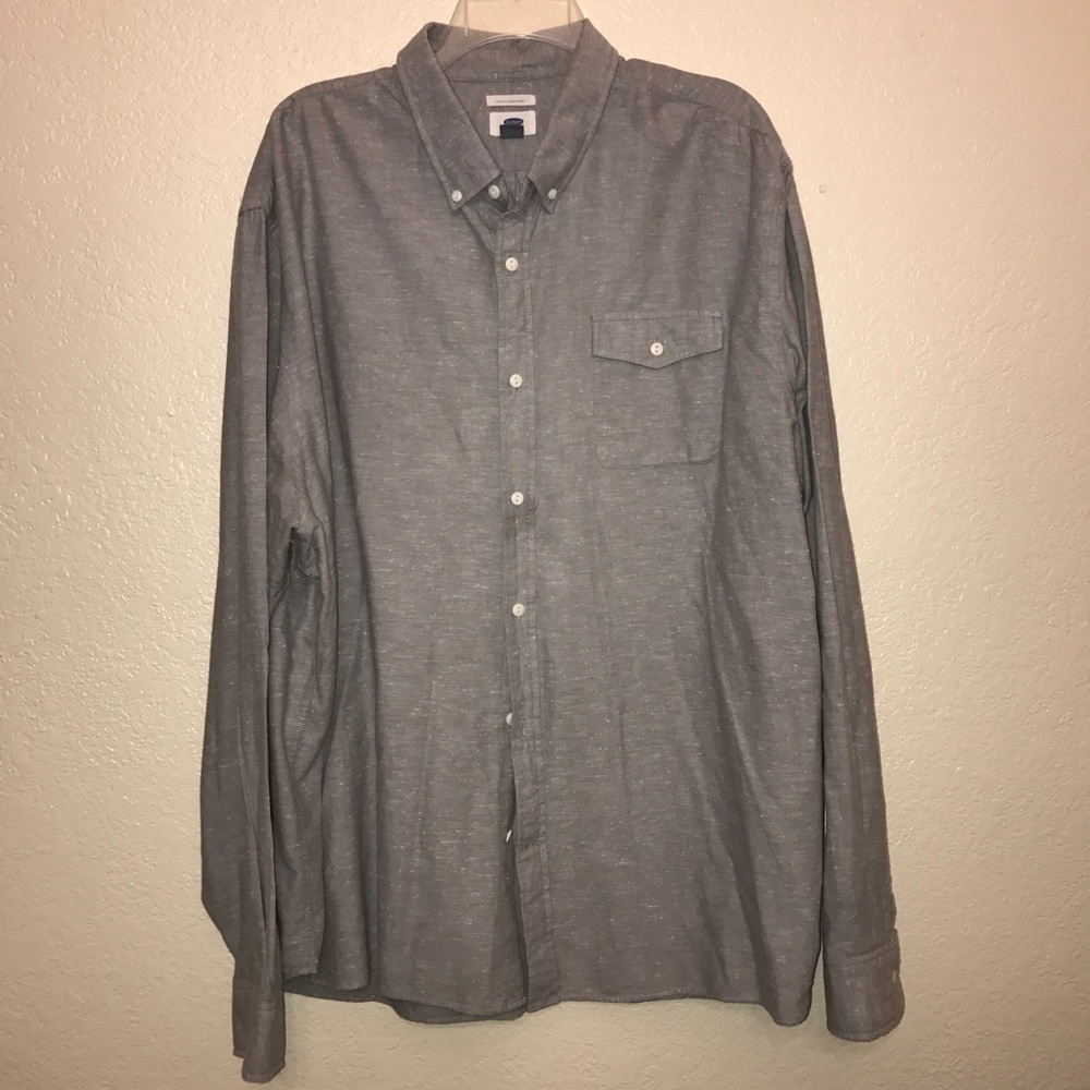 New men's dress shirt