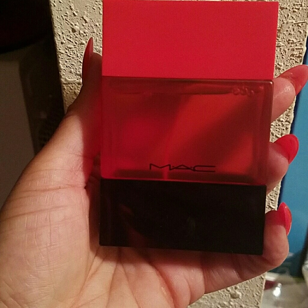 1.7oz Mac Lady Danger Fragrance