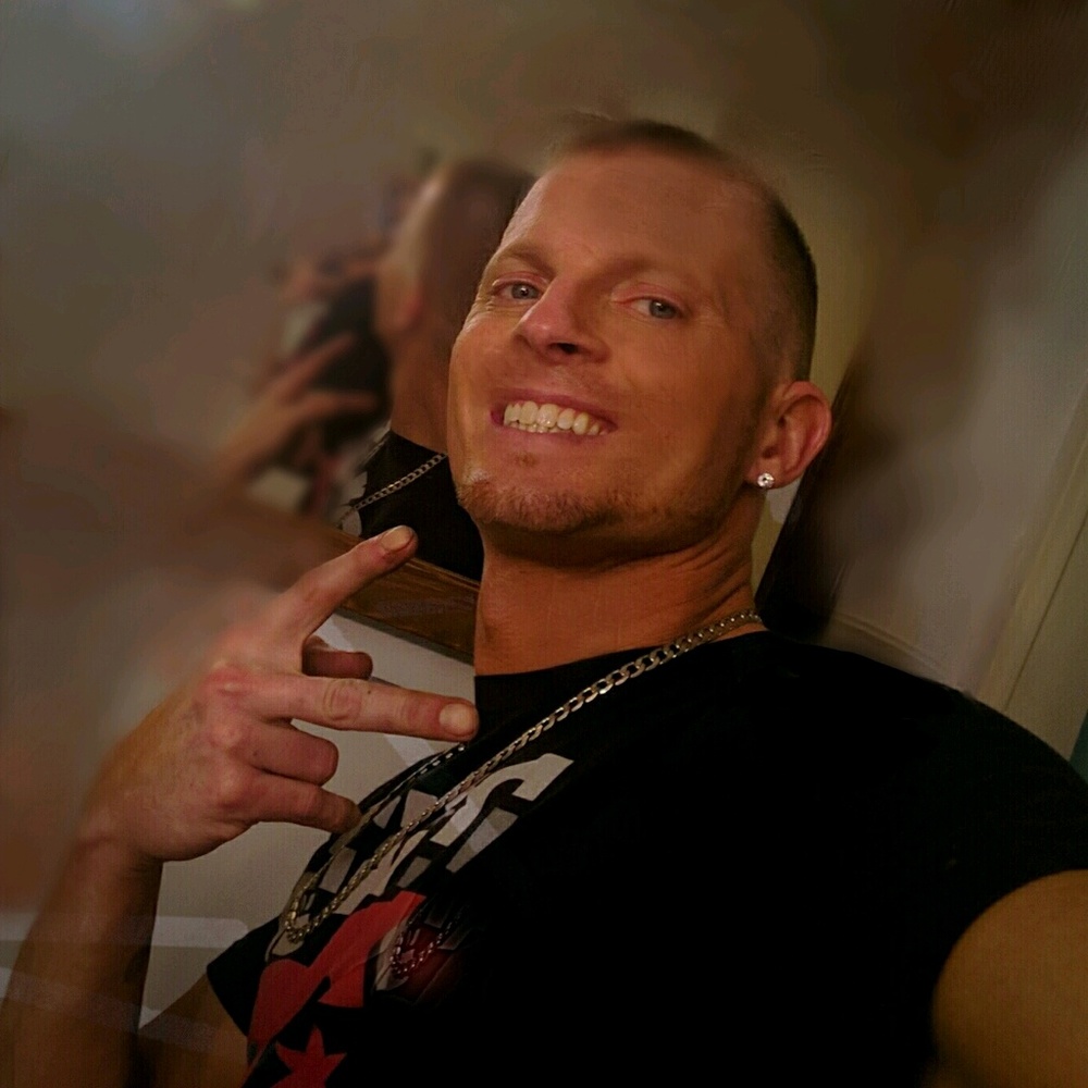 Meet your Posher, Chris