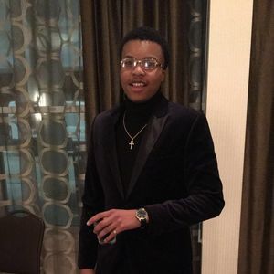 Meet your Posher, Mikhale