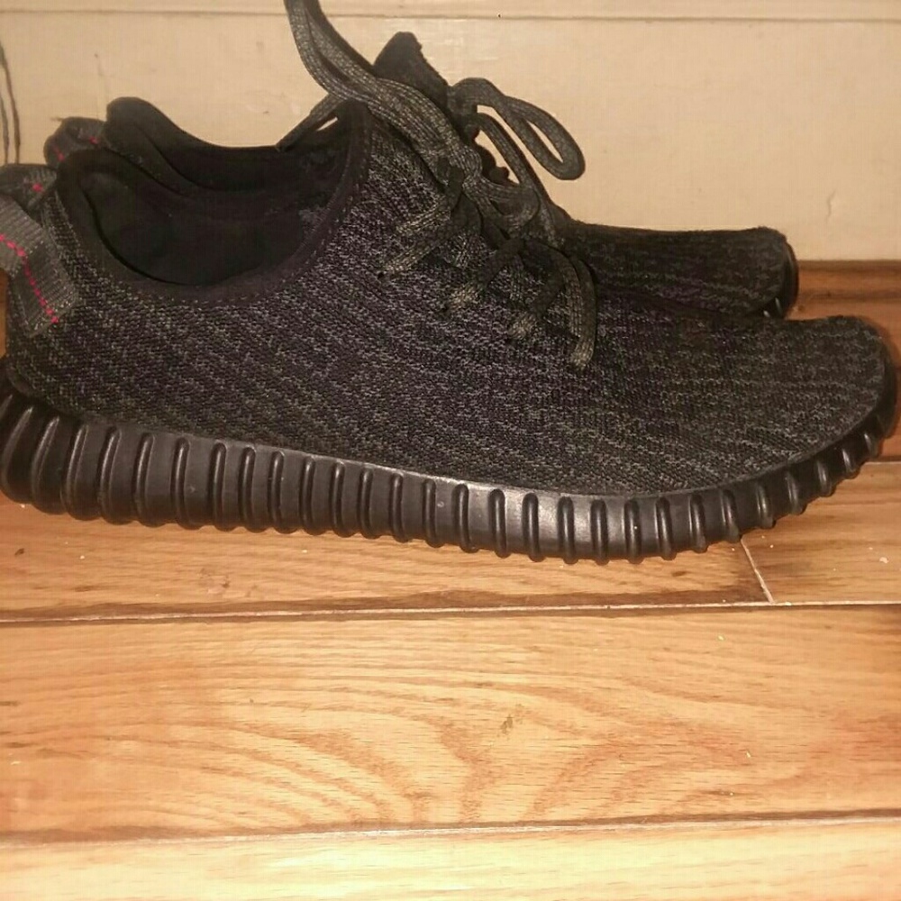 Yeezy breds boost 350 (black)