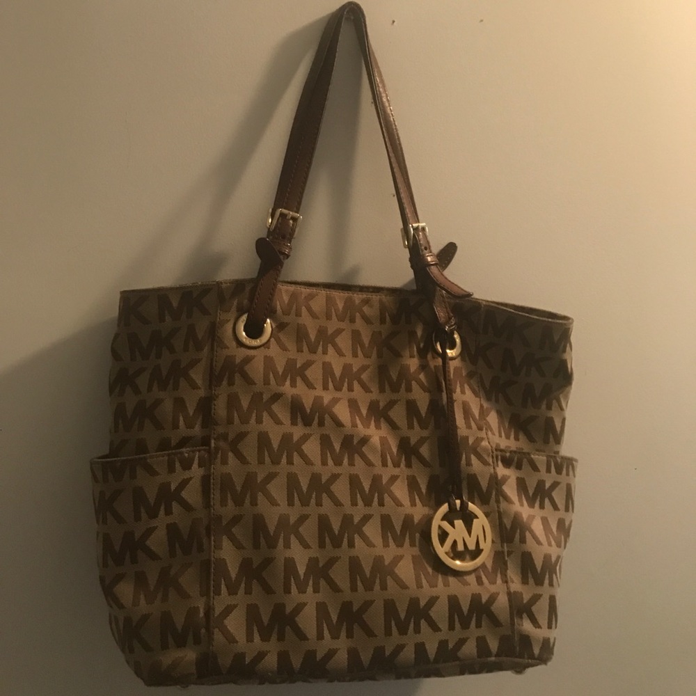 Michael Kors MK over-the-shoulder bag