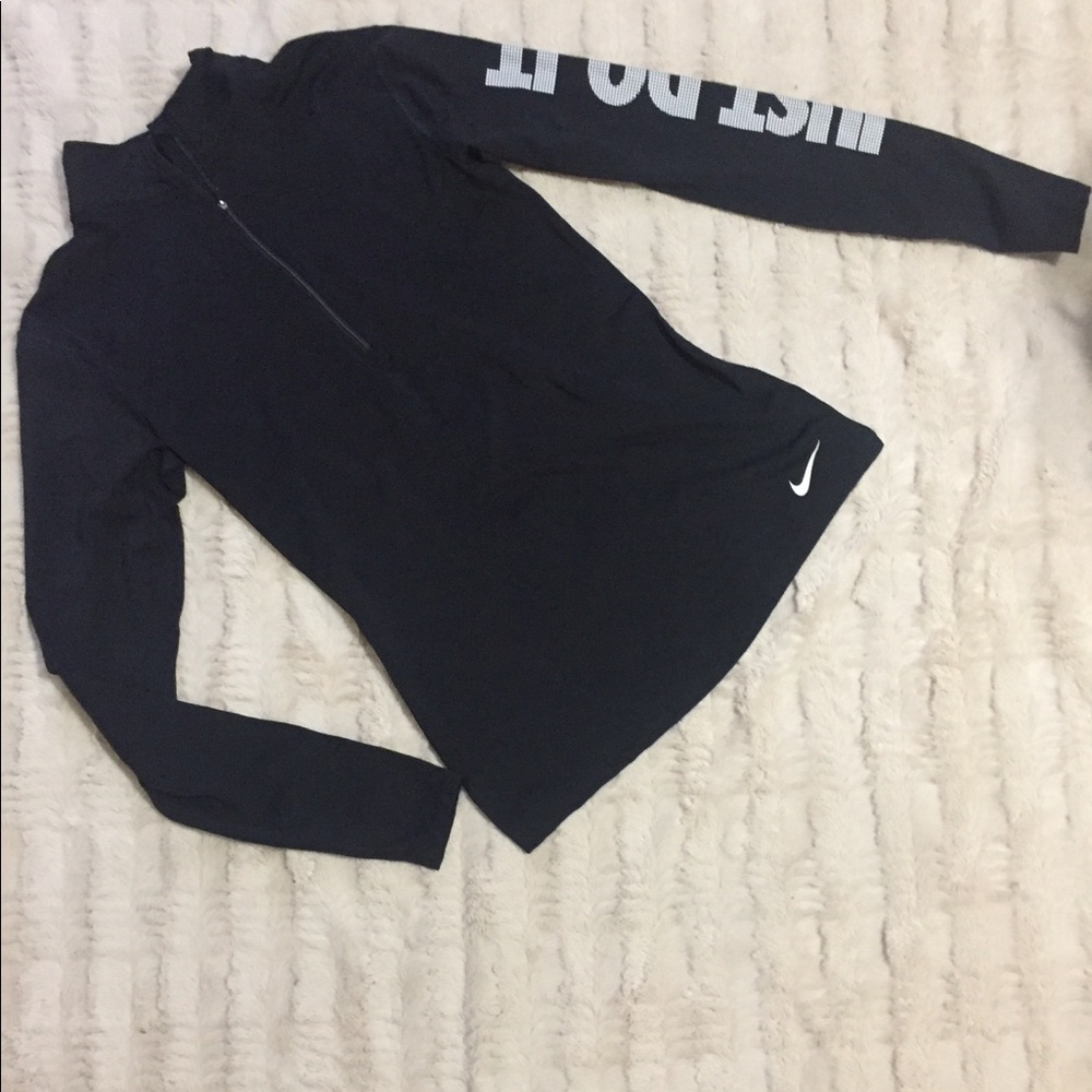 Nike pullover