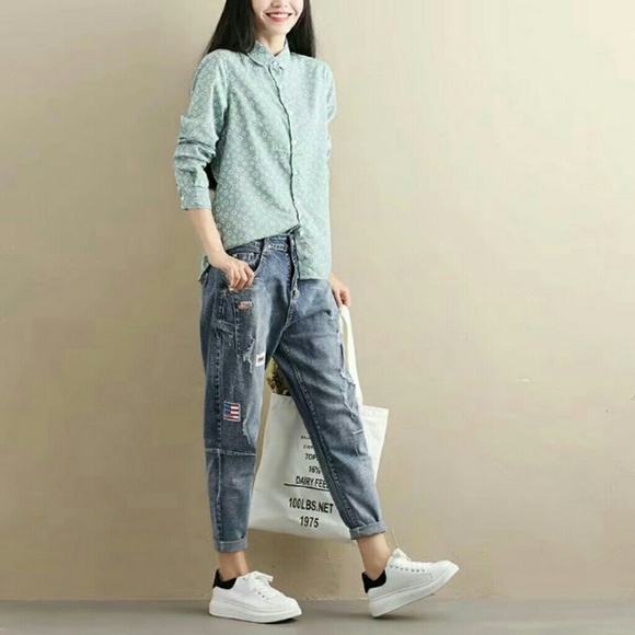 NEW Butterfly Button Down Shirt - Picture 3 of 3