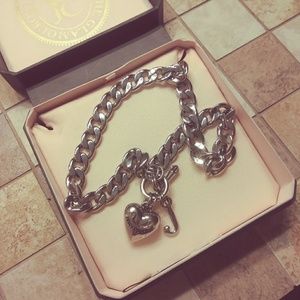 Juicy couture necklace