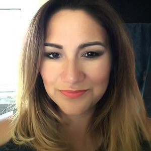 Meet your Posher, Monica