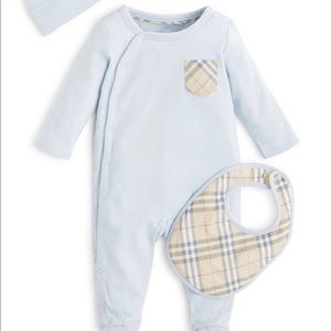 Newborn boy Burberry bodysuit, Hat, Bid Set