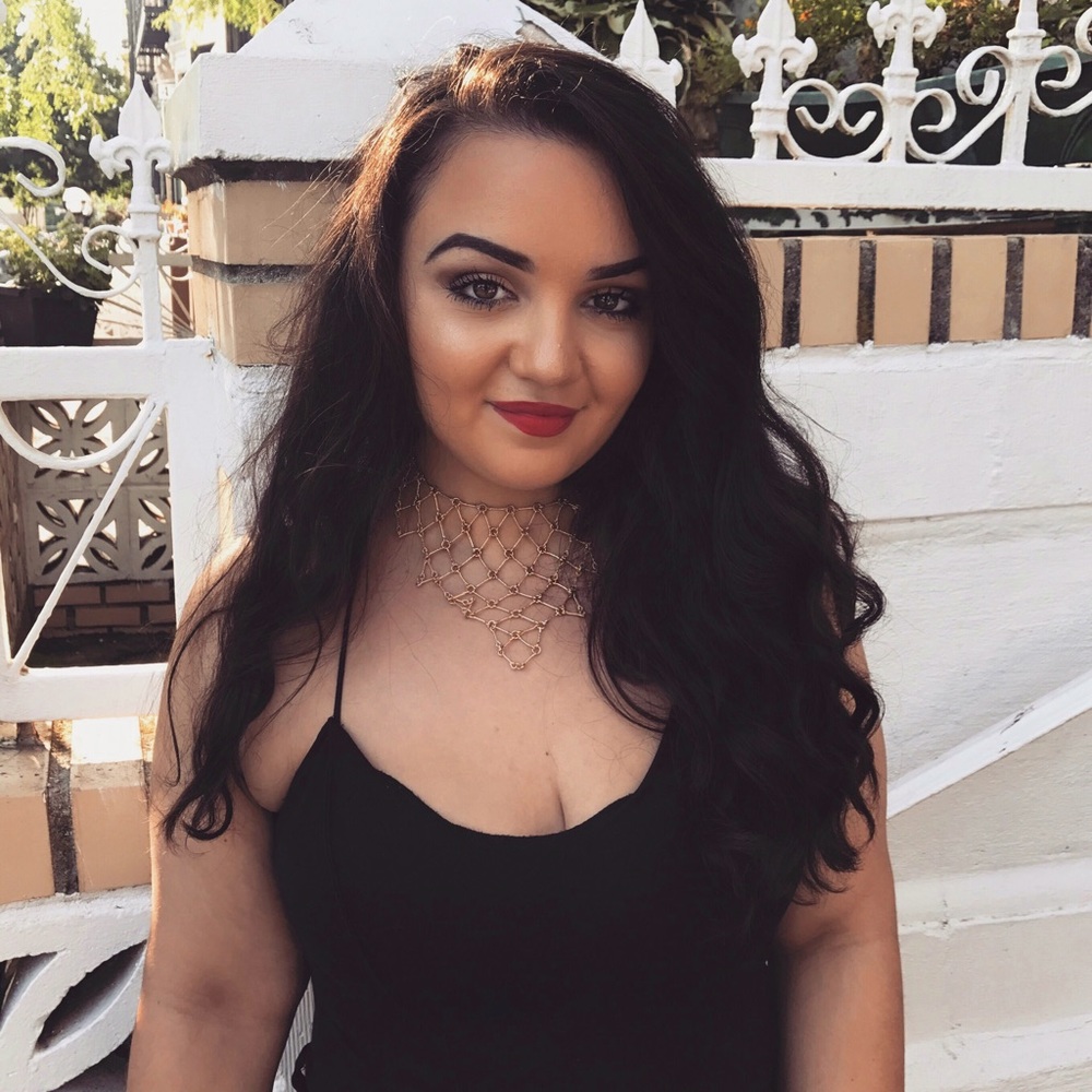 Meet your Posher, Christina