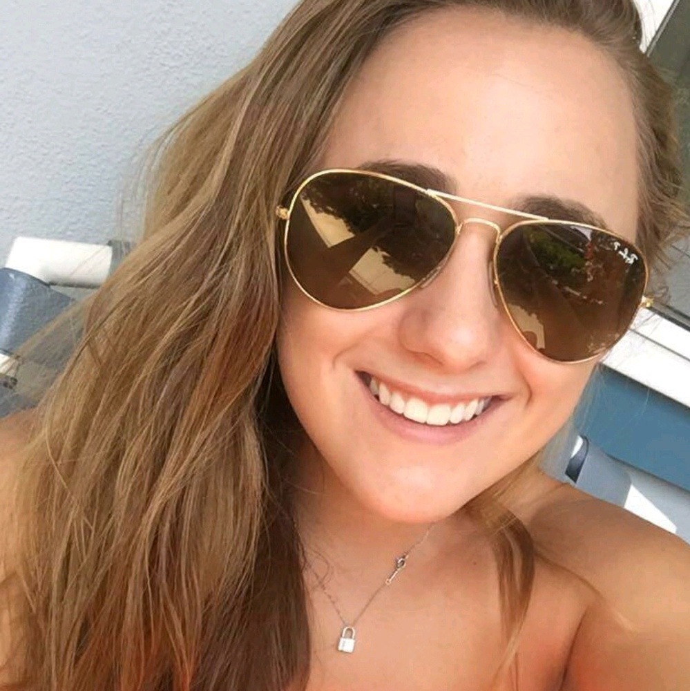 Meet your Posher, Emma