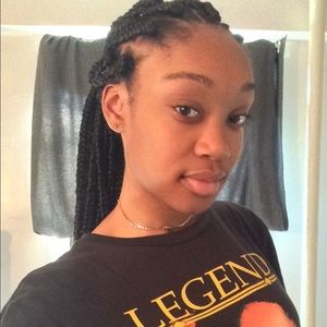 Meet your Posher, Briana