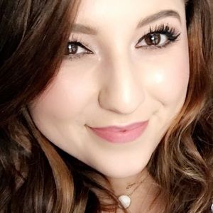 Meet your Posher, Caroline!