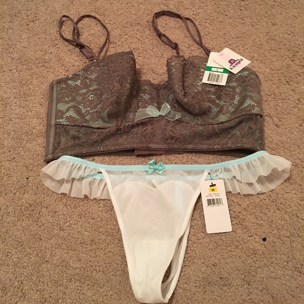 Bra/panty pair