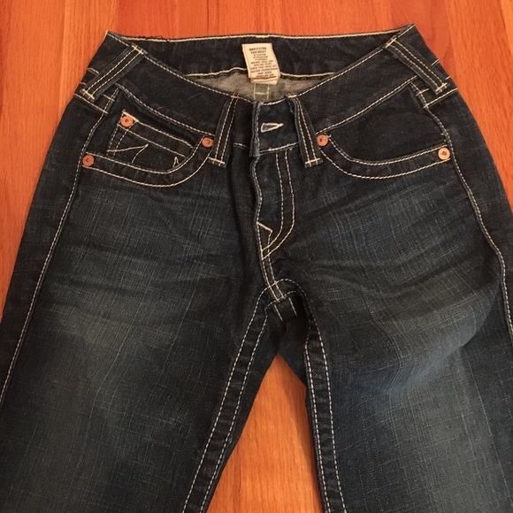 HOST PICK. Authentic True Religion jeans - Picture 4 of 7