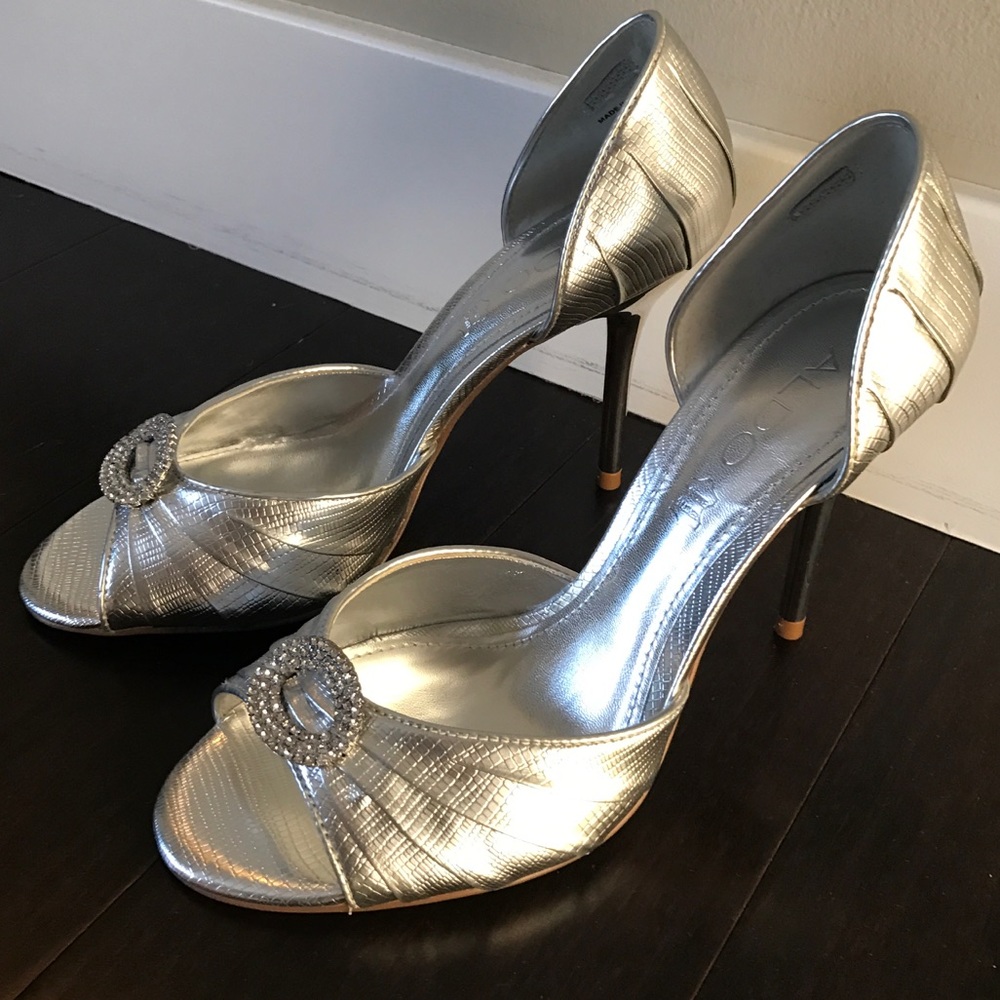 NWOT Aldo high heels sandals