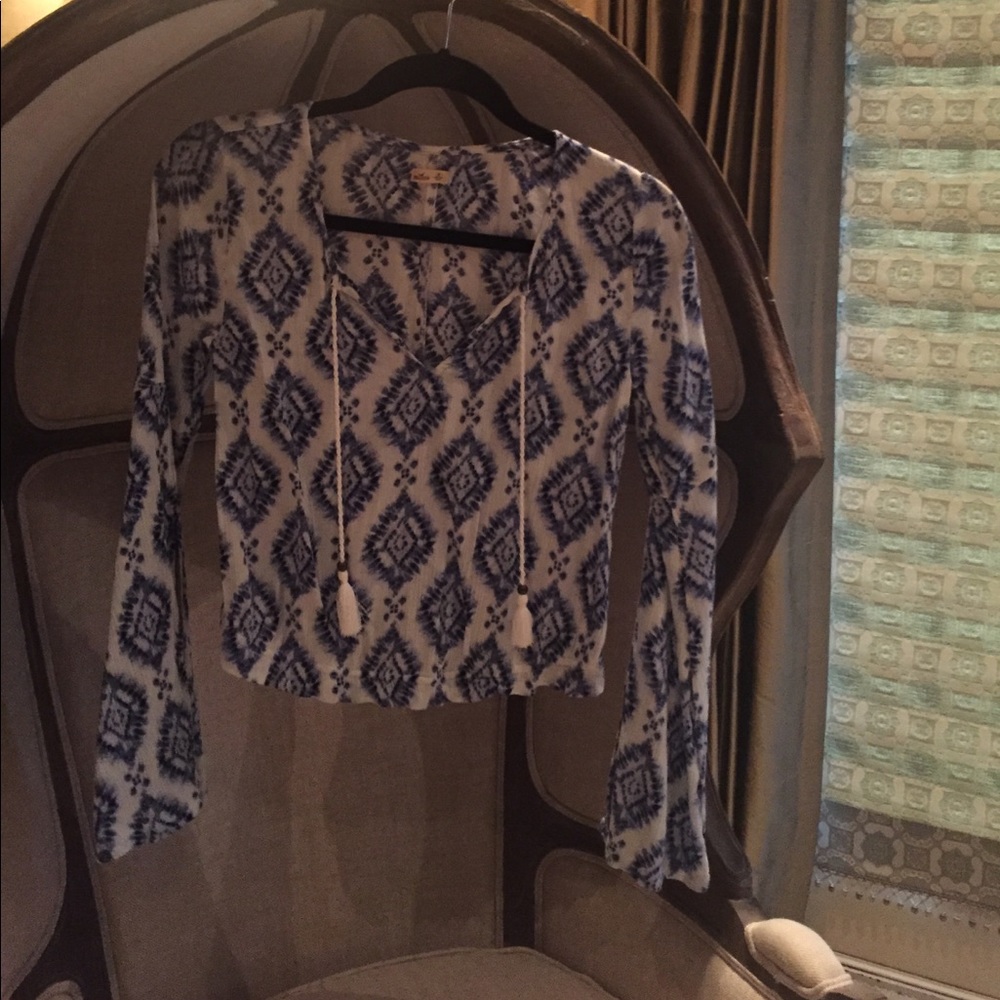Hollister pretty print blouse with Bell sleeve
