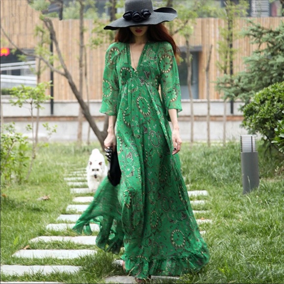 🍀Restocked! Foxy Fave Emerald Green Gypsy Dress - Picture 2 of 8