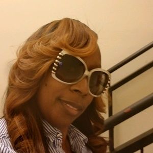 Meet your Posher, Lanette