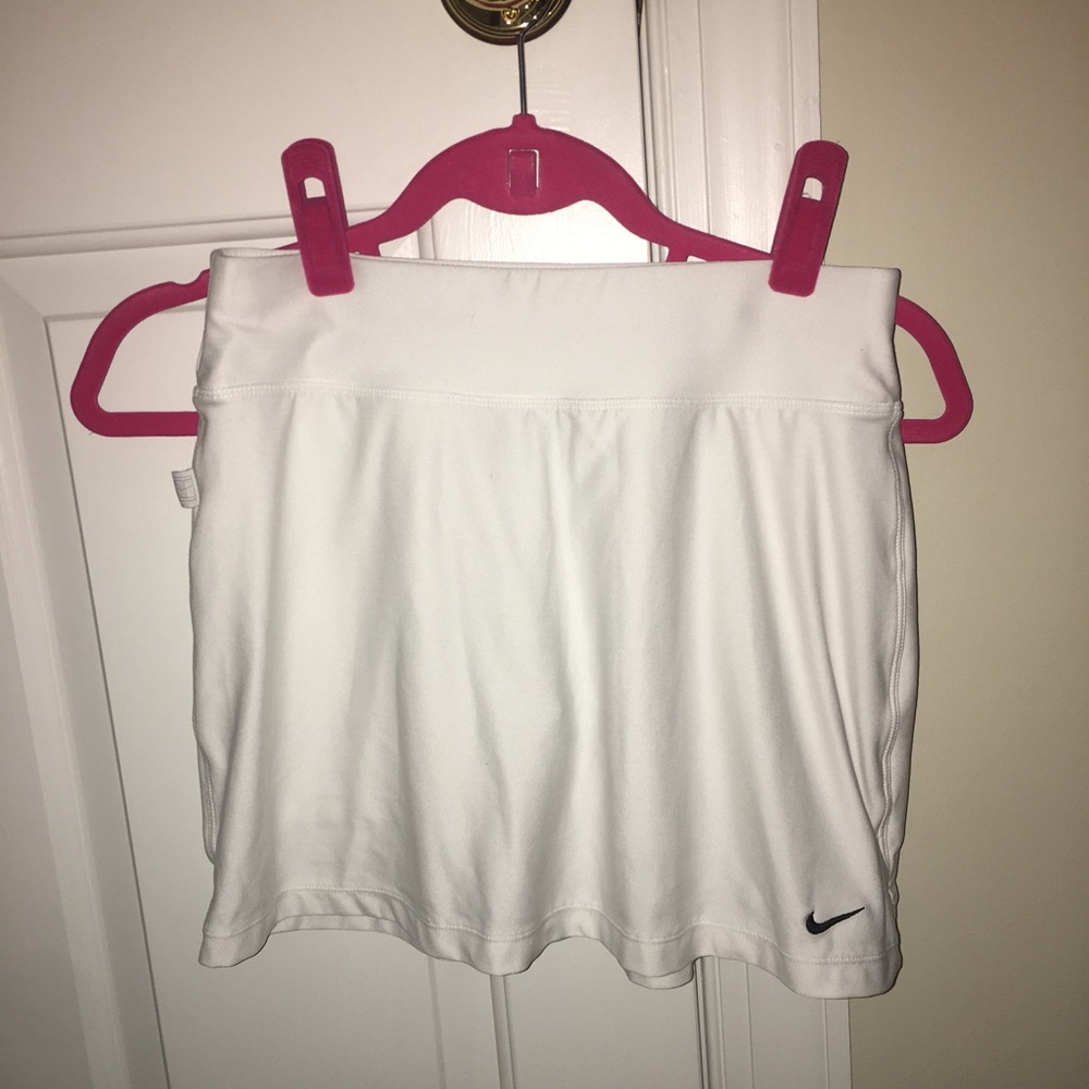 White nike tennis skirt small