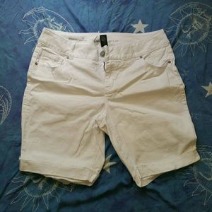 Lane Bryant - Bermuda shorts