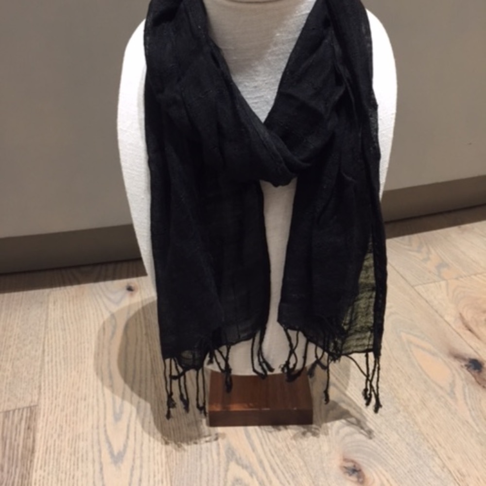 Black scarf