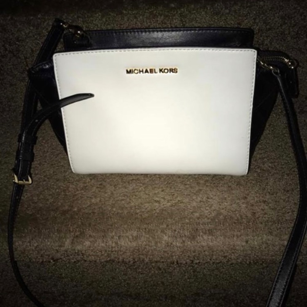 MK PURSE. Only used a couple of times.
