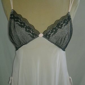 Vintage Oscar de la Renta Nightie