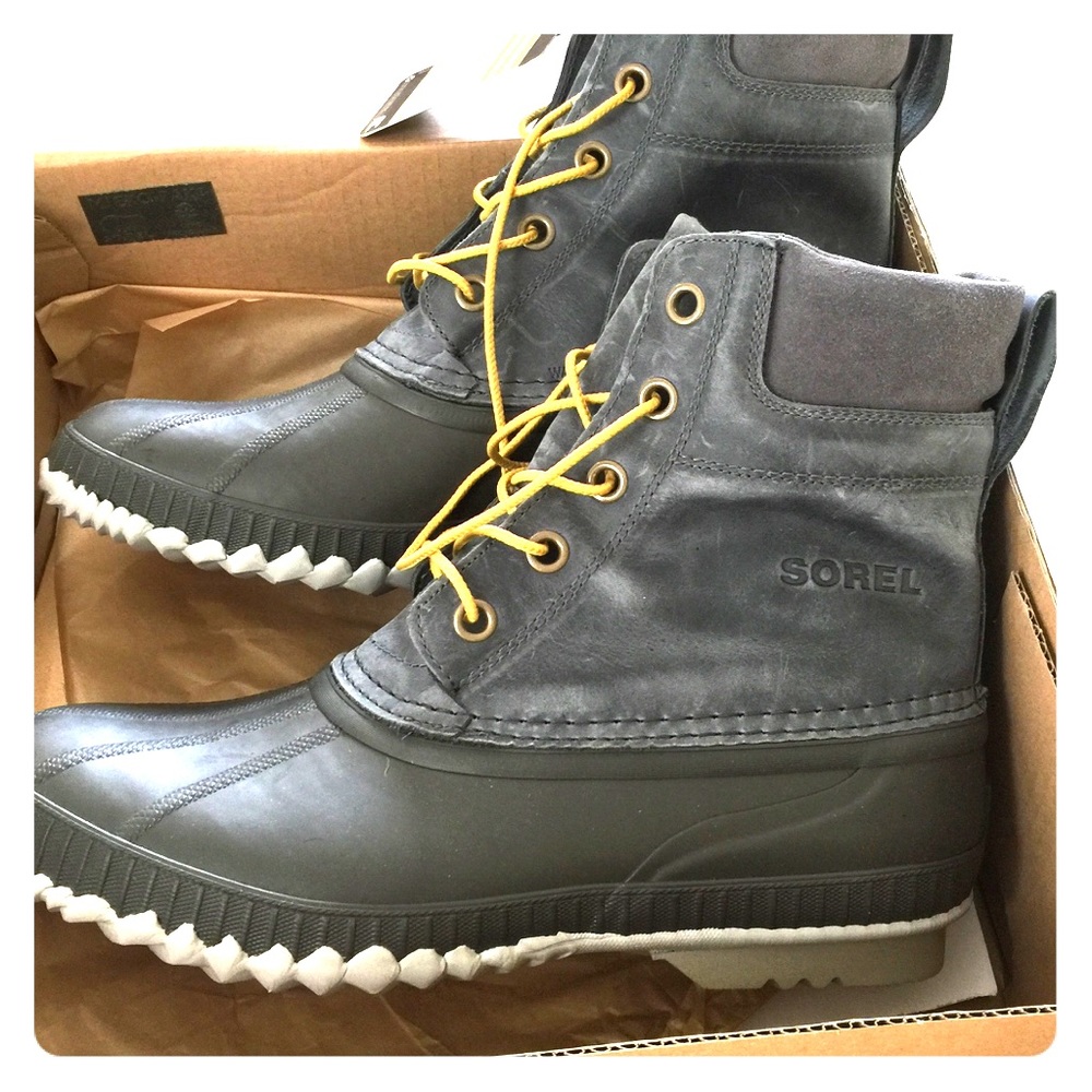 New inbox Sorel men's boots. Warm and waterproof.