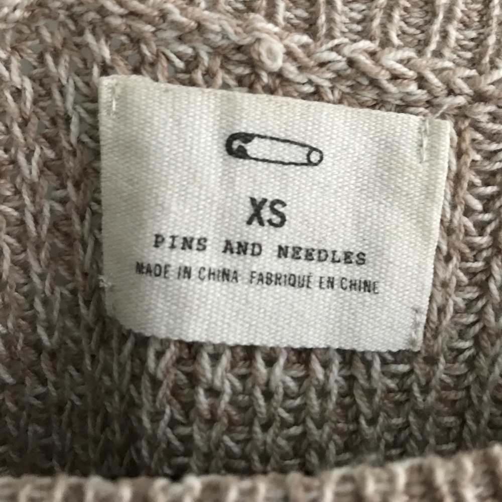 Sweater🍂 - Picture 3 of 4