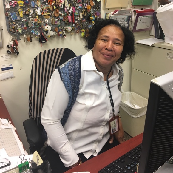 Meet your Posher, Dawn - Picture 1 of 1