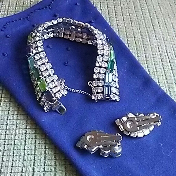 Vintage Rhinestone Bracelet & Clip Earrings - Picture 3 of 3