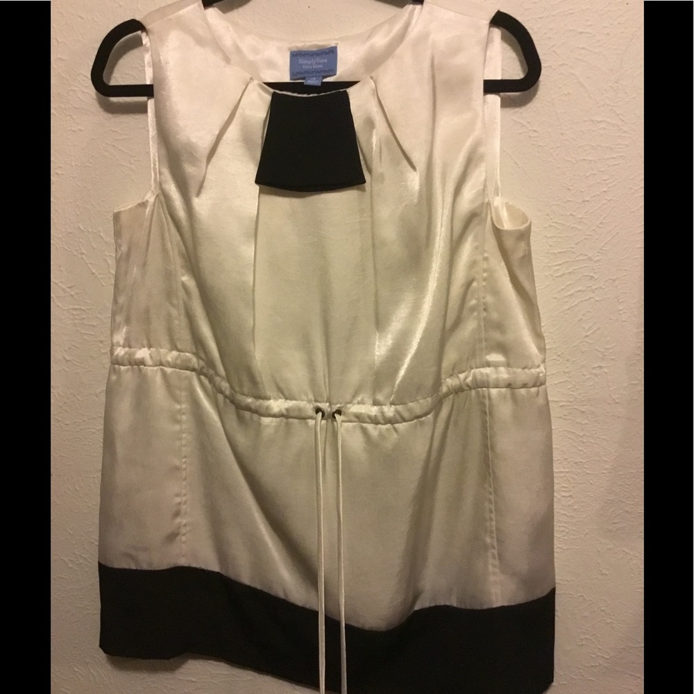Simply Vera.. sleeveless blouse.. Vera Wang