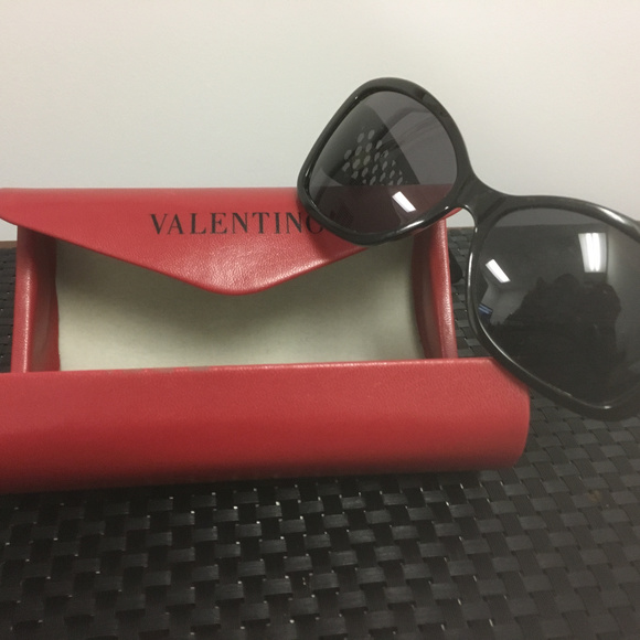 AUTHENTIC Valentino Glasses