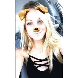 Meet your Posher, Macy