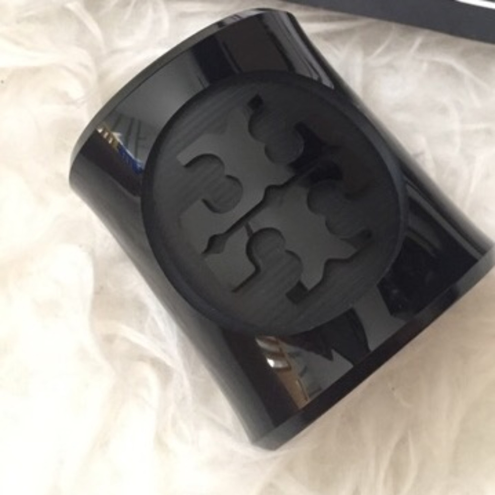 100 % Authentic Tory Burch Cuff