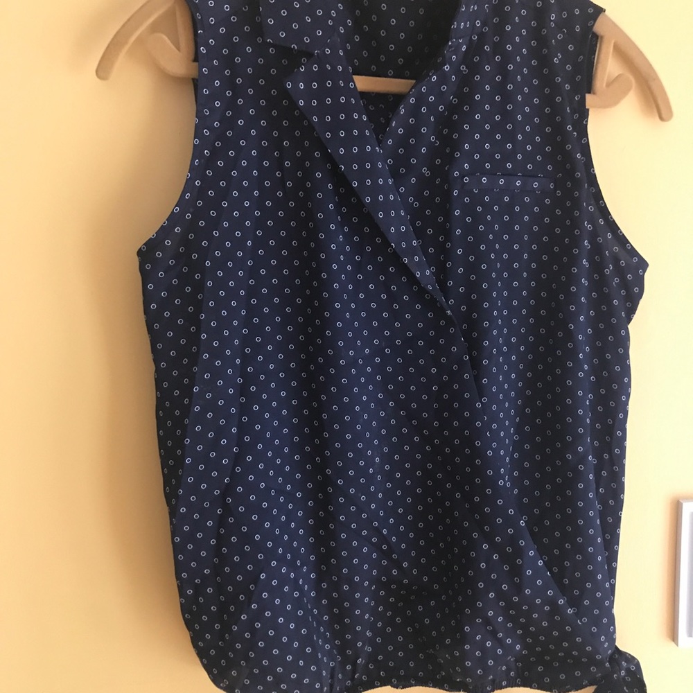 Ann Taylor sleeveless top