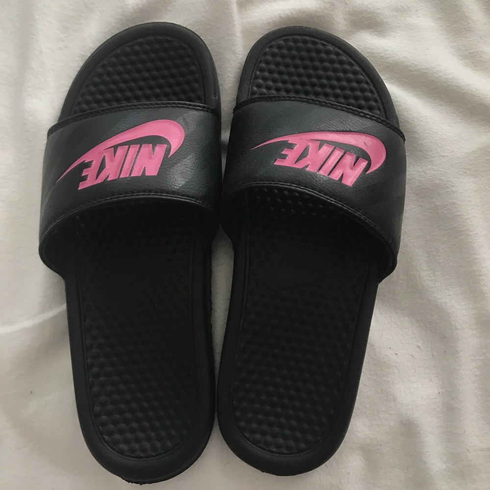 Nike Benassi Pink Slides/ Sandals