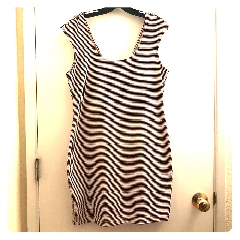 Lt Pink Striped lightweight BCBG Generation dress