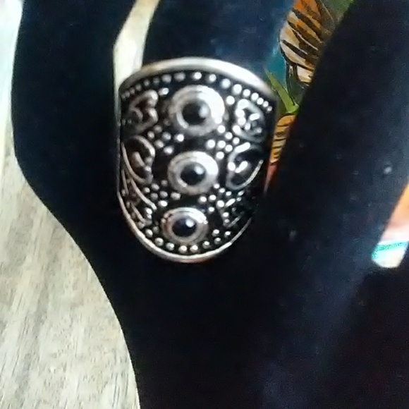 Ring - Picture 1 of 1