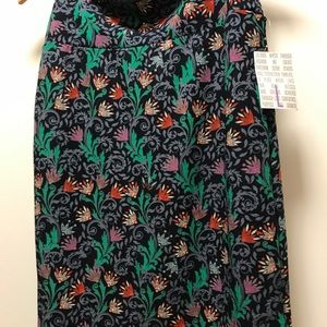 Lularoe -Cassie Size Large -New With Tags