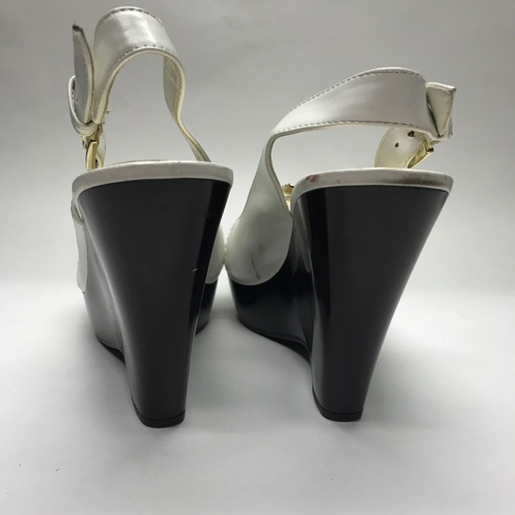 Nine West Wedge w/Gold Accent Buckles - Picture 3 of 6